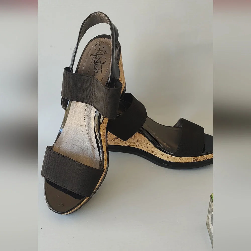 Sandals Style Wedge Life Stride Black and Tan